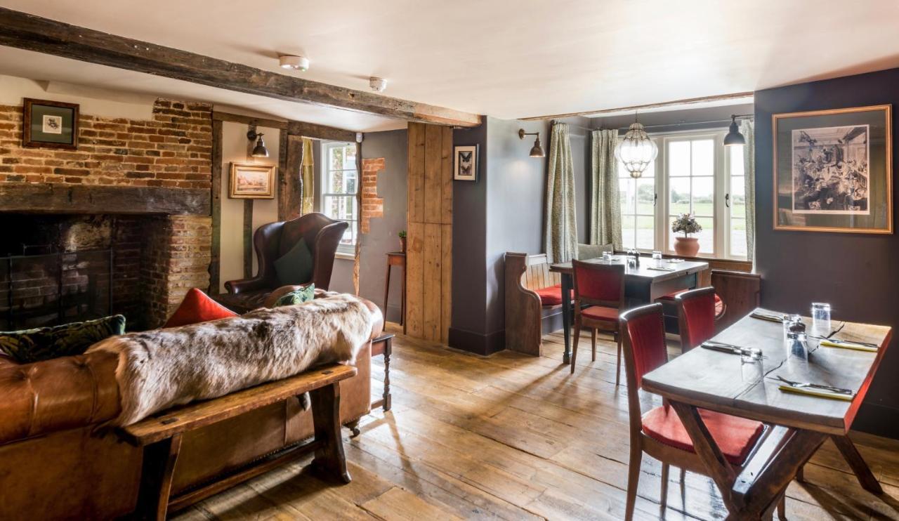 The Brisley Bell Hotel Luaran gambar