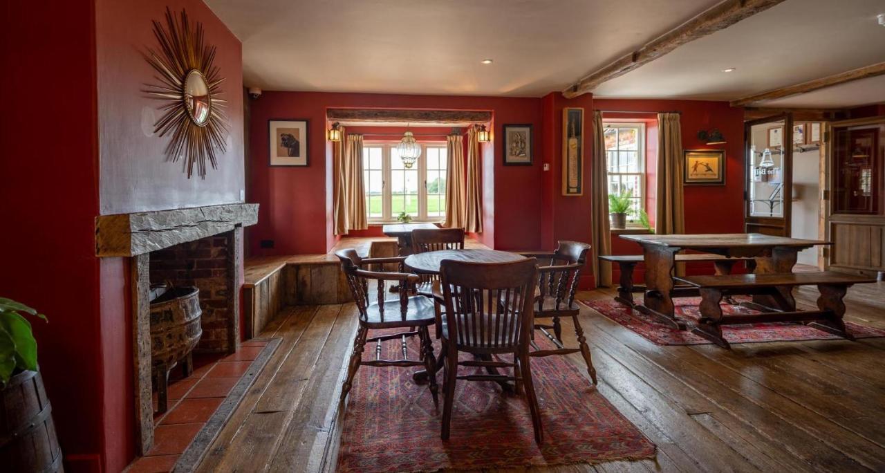The Brisley Bell Hotel Luaran gambar